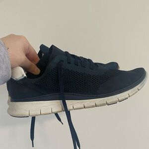 Vionic navy‎ blue running shoes women’s size 8